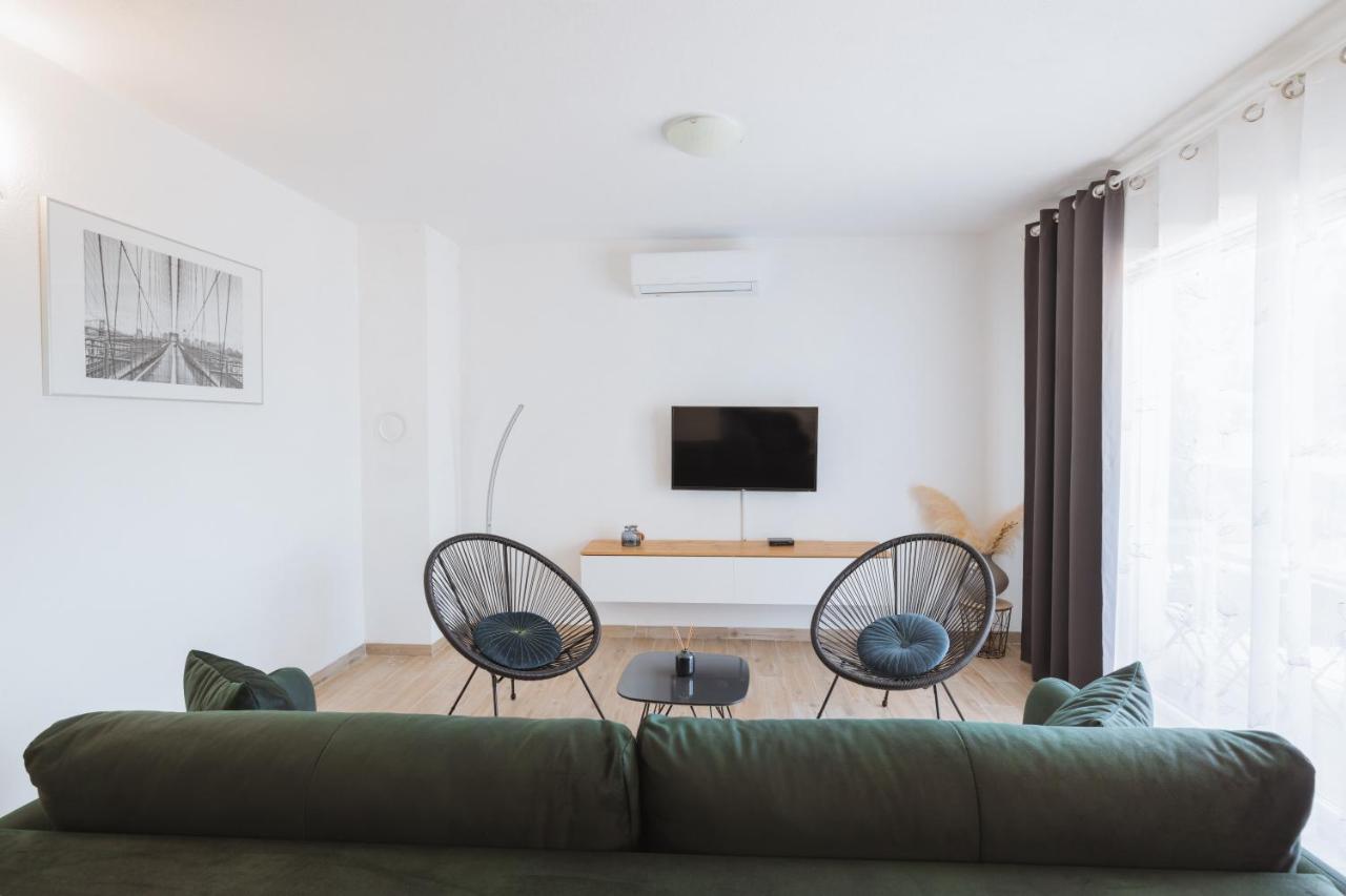 Apartments Marusic Makarska Eksteriør bilde